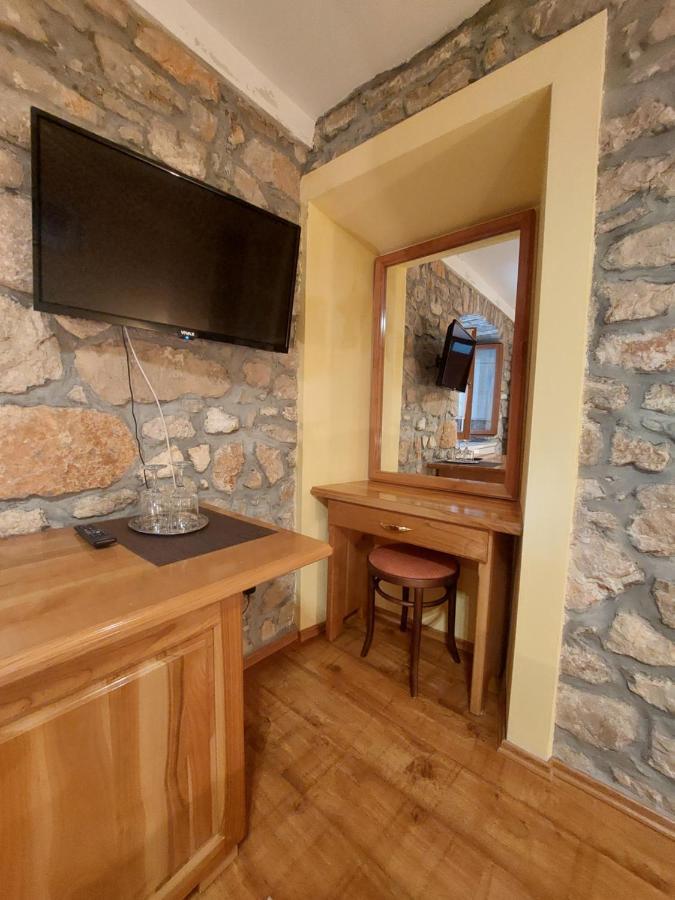 Guest House Paola Primošten Esterno foto