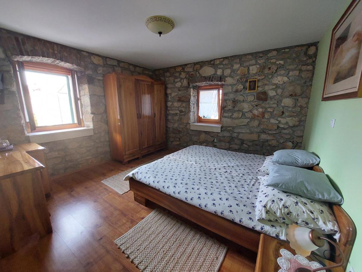 Guest House Paola Primošten Esterno foto
