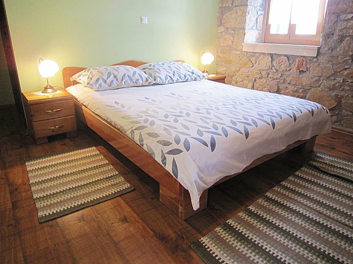 Guest House Paola Primošten Esterno foto